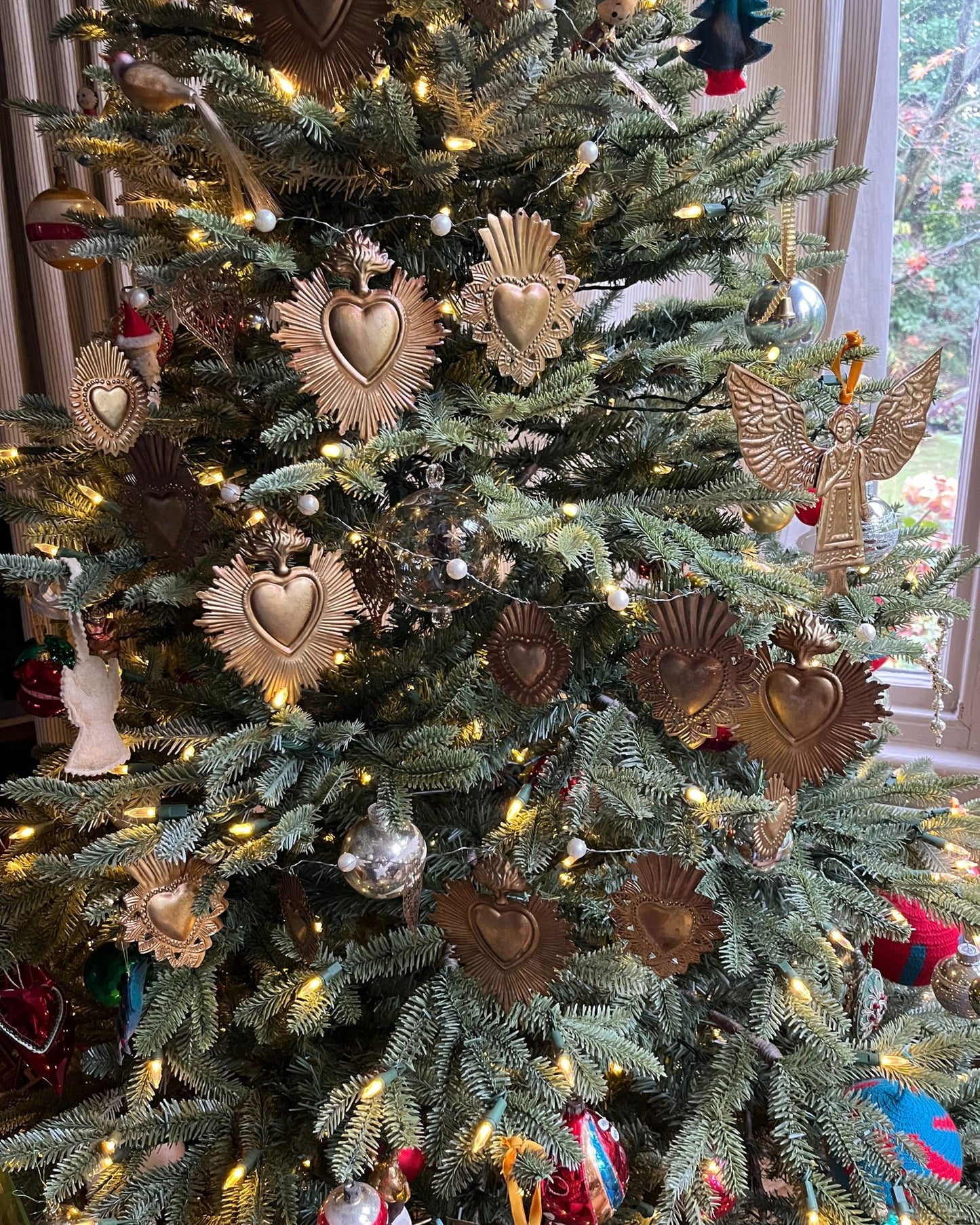 Gold & Wire Multi Heart Garland with Pearls